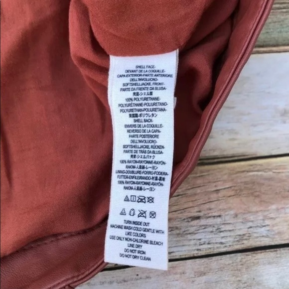 - Size 4 Free People Feelin Fresh Faux Leather Skirt - Picture 5 of 6